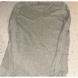 Chic Gray Striped Long Sleeve Top